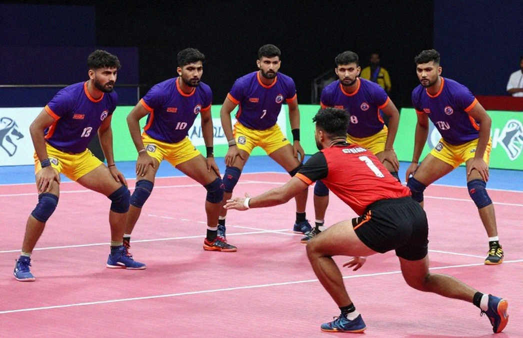 कबड्डी का खाली टेप: स्कोरबोर्ड के आगे जो कुछ कभी दर्ज ही नहीं हुआ कबड्डी का खाली टेप: स्कोरबोर्ड के आगे जो कुछ कभी दर्ज ही नहीं हुआ